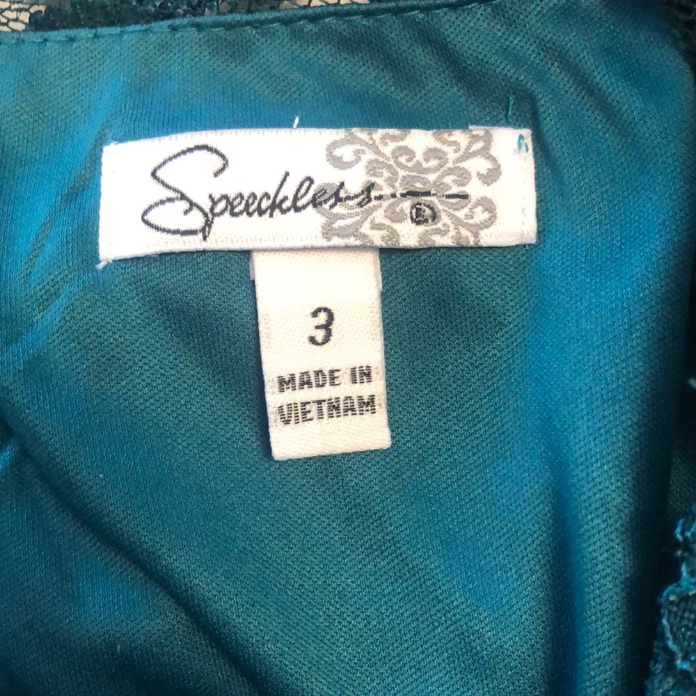 Speechless Two Piece Lace Emerald Dress - Picture 3 of 4